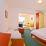 Апартаменты In With A Sea View, Terrace, Air Conditioning, Wifi 201-6 *
