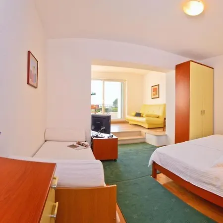 Lägenhet In With A Sea View, Terrace, Air Conditioning, Wifi 201-6 *